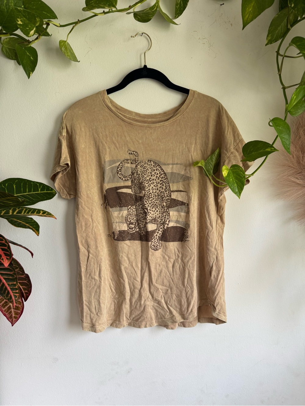 Three Bird Nest Vintage Canvas Leopard Graphic Tee Tan Boho Western - Picture 3 of 5
